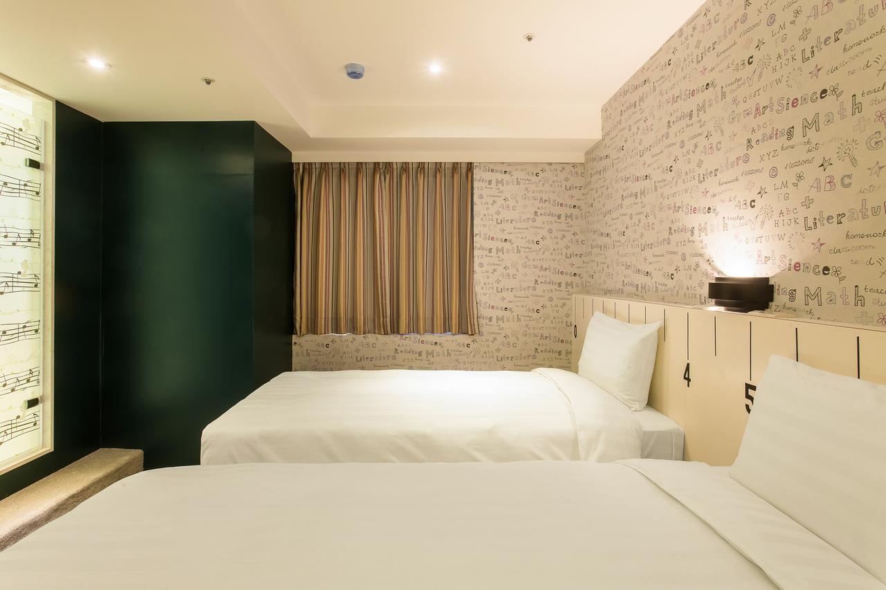 Rf Hotel - Sanchong Taipei Bagian luar foto