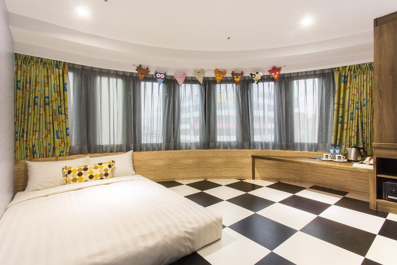 Rf Hotel - Sanchong Taipei Bagian luar foto