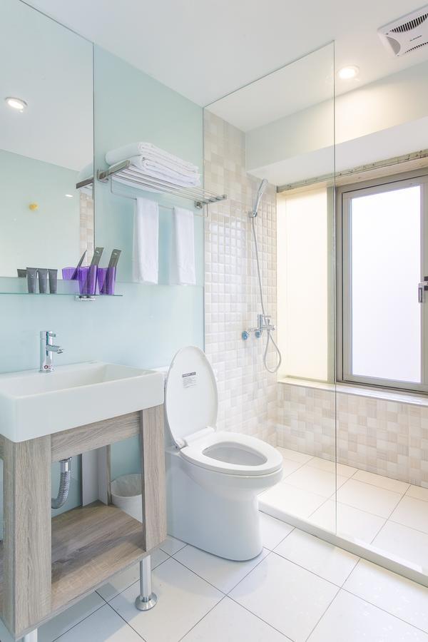 Rf Hotel - Sanchong Taipei Bagian luar foto
